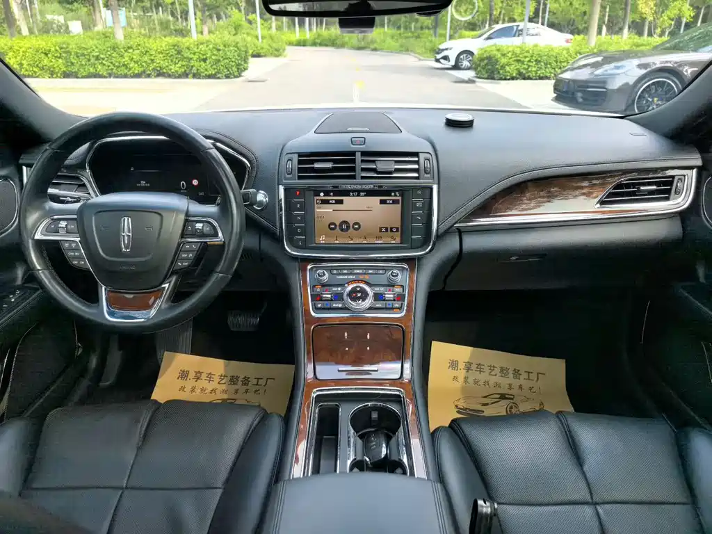 Lincoln Continental — миниатюра 4