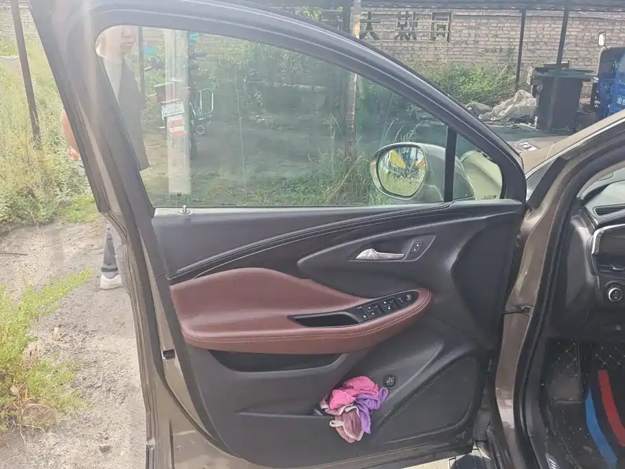 Buick Envision Plus — миниатюра 7
