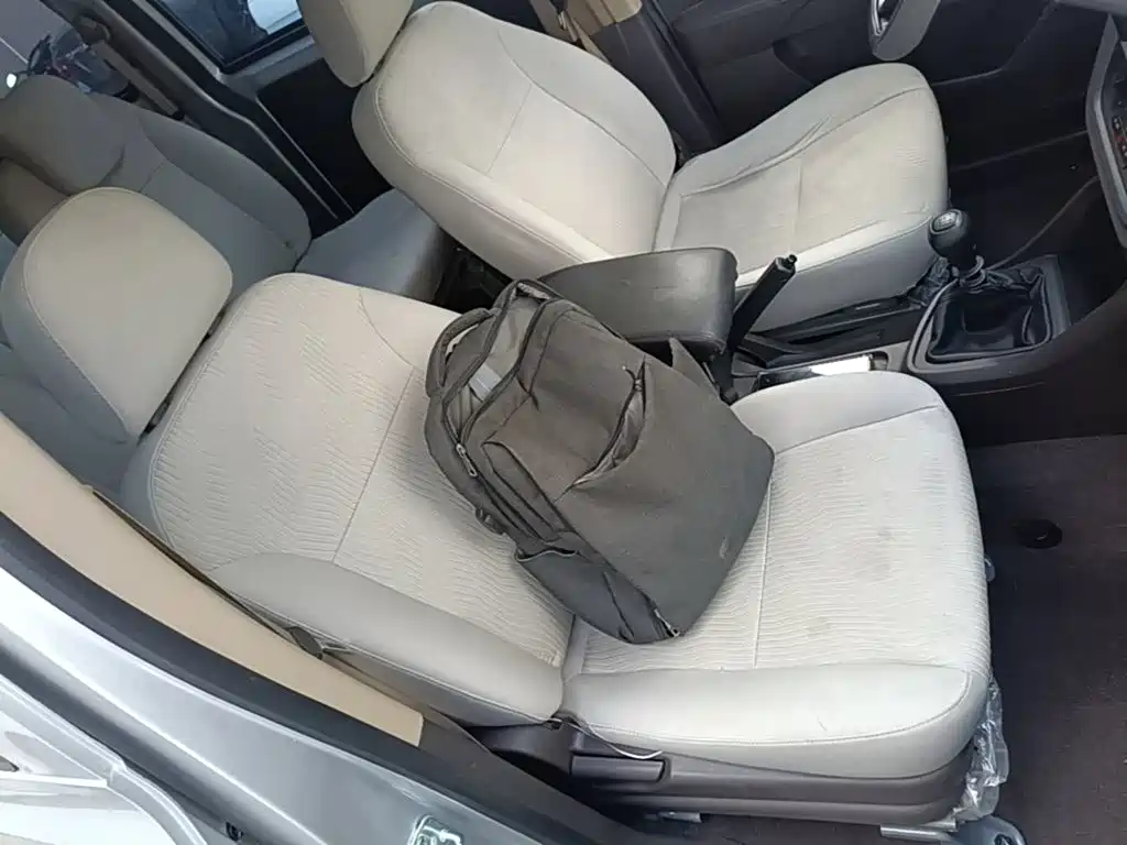 Wuling Hongguang V — миниатюра 25