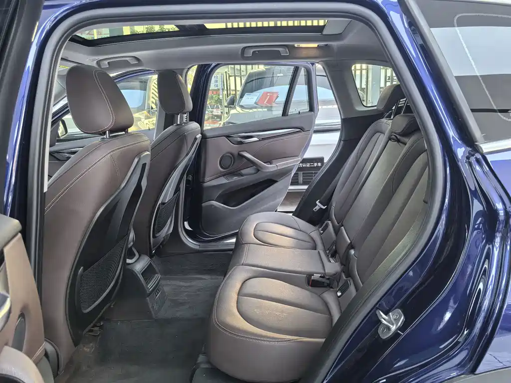 BMW X1 — миниатюра 10