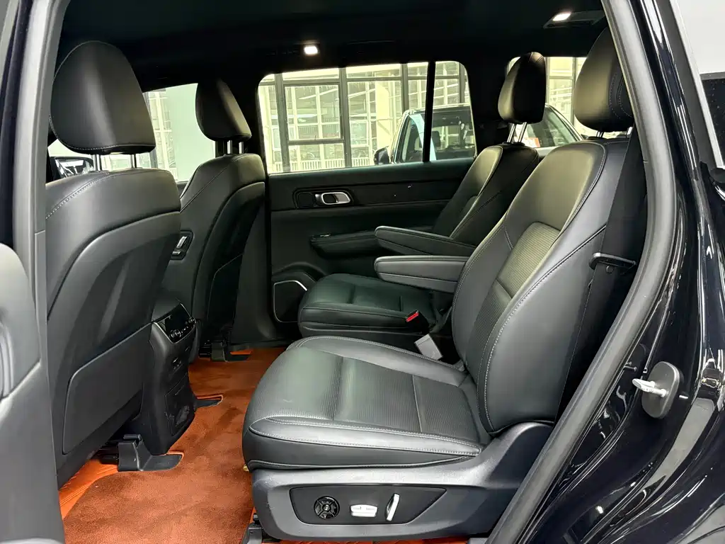 Li Auto Li ONE — миниатюра 6