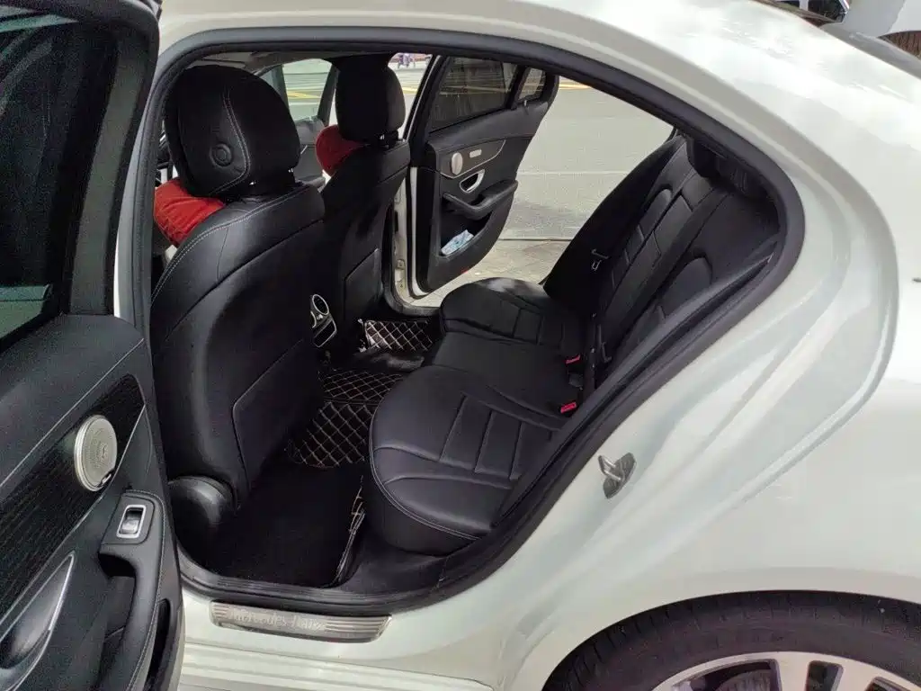 Mercedes-Benz C-Class — миниатюра 15