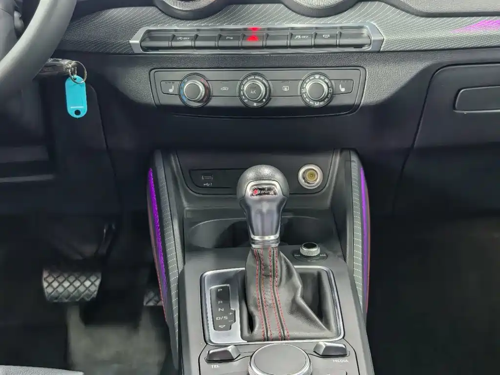 Audi Q2L — миниатюра 9
