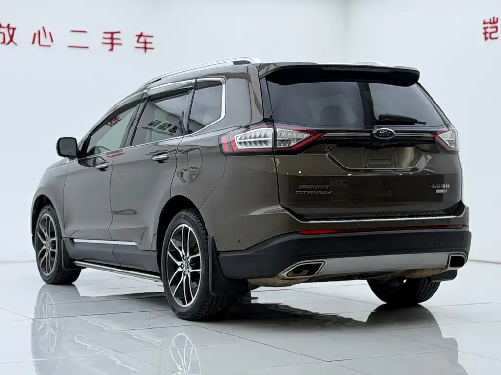 Ford Edge — миниатюра 6