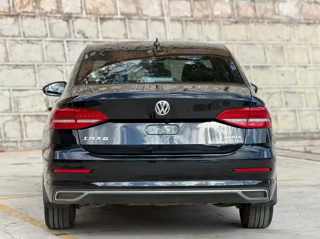 Volkswagen Lavida — миниатюра 9