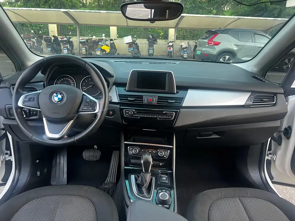 BMW 2 Series Active Tourer (Import) — миниатюра 12
