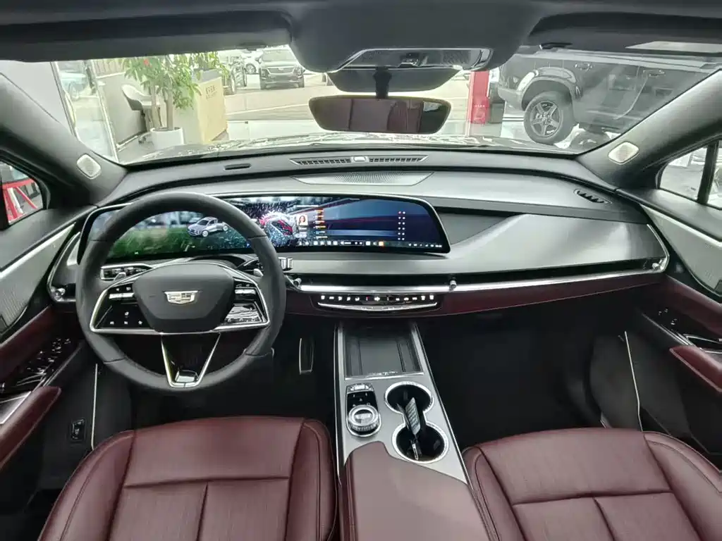 Cadillac XT5 — миниатюра 12