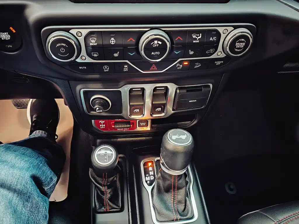 Jeep Wrangler — миниатюра 8