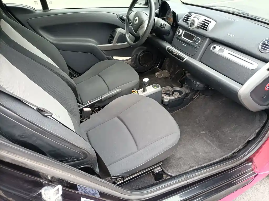 smart Smart Fortwo — миниатюра 9