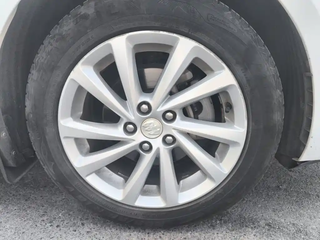 Buick Verano — миниатюра 8