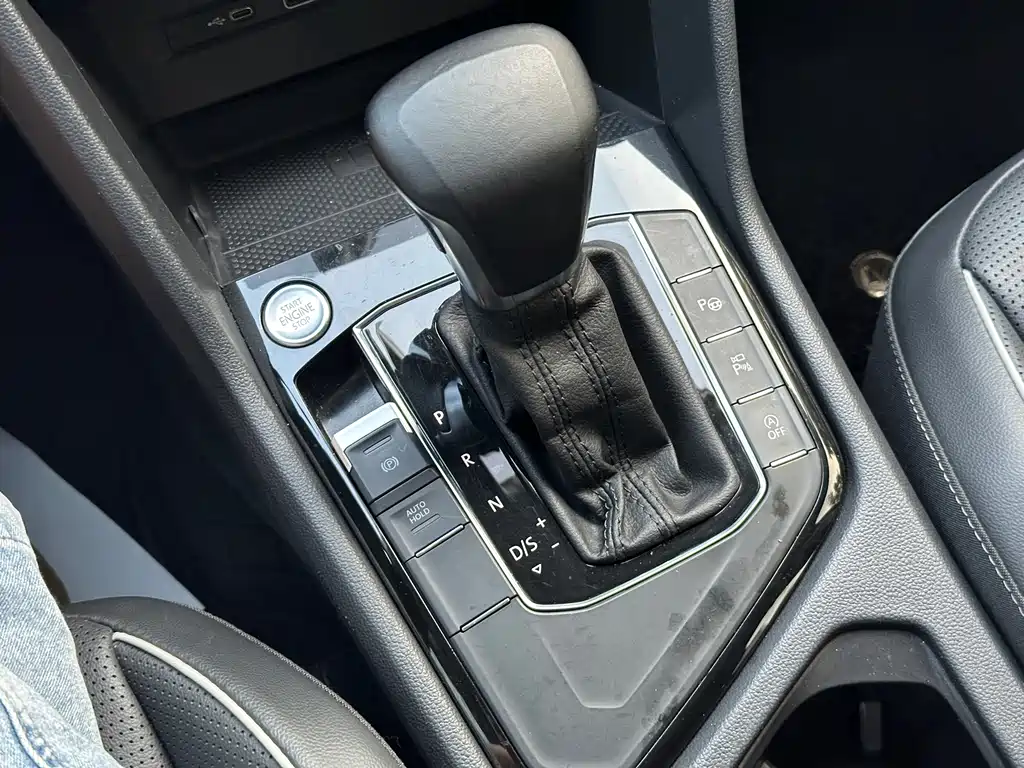 Volkswagen Tiguan L — миниатюра 13
