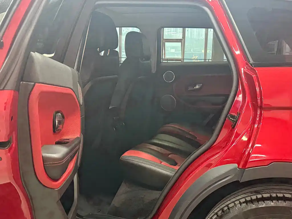 Land Rover Evoque (Import) — миниатюра 6
