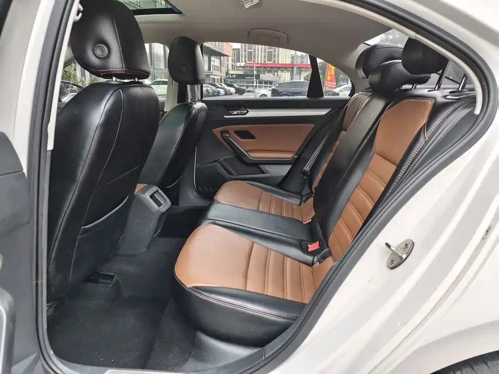 Volkswagen Lamando — миниатюра 8
