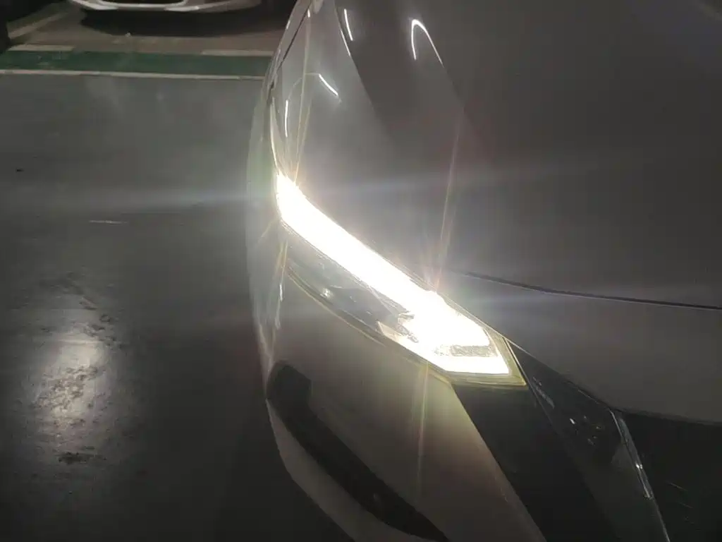 Nissan Sylphy — миниатюра 8