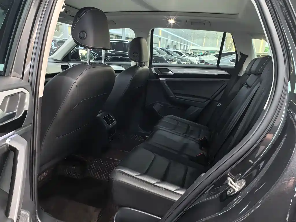Volkswagen Tayron — миниатюра 4