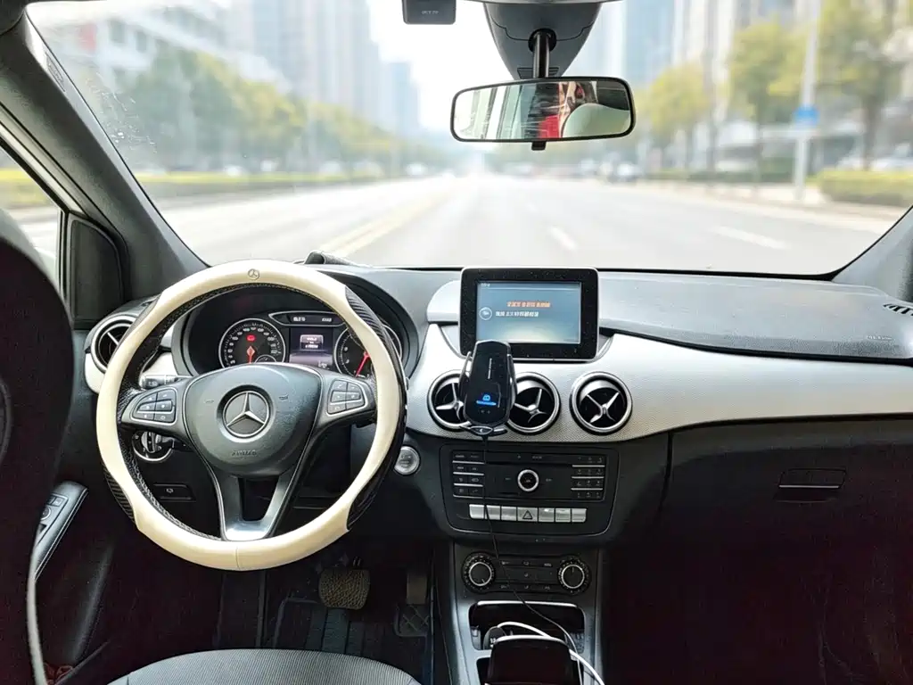 Mercedes-Benz B-Class — миниатюра 5