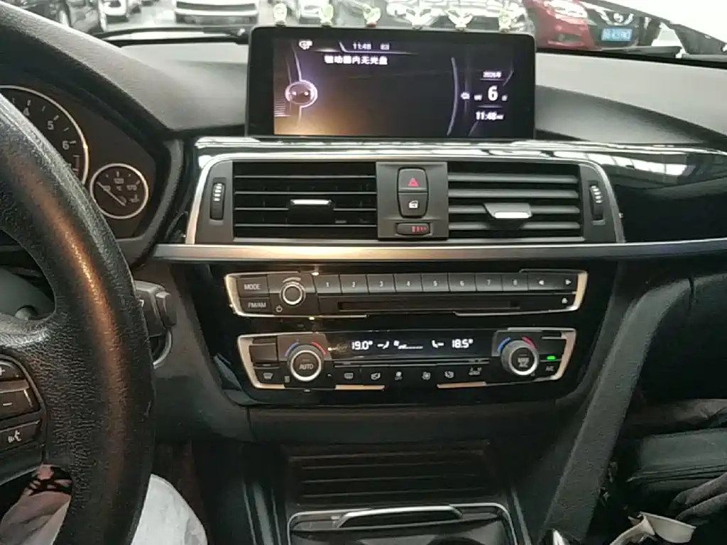 BMW 3 Series — миниатюра 13