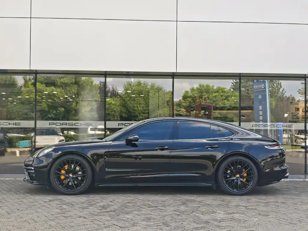 Porsche Panamera — миниатюра 3