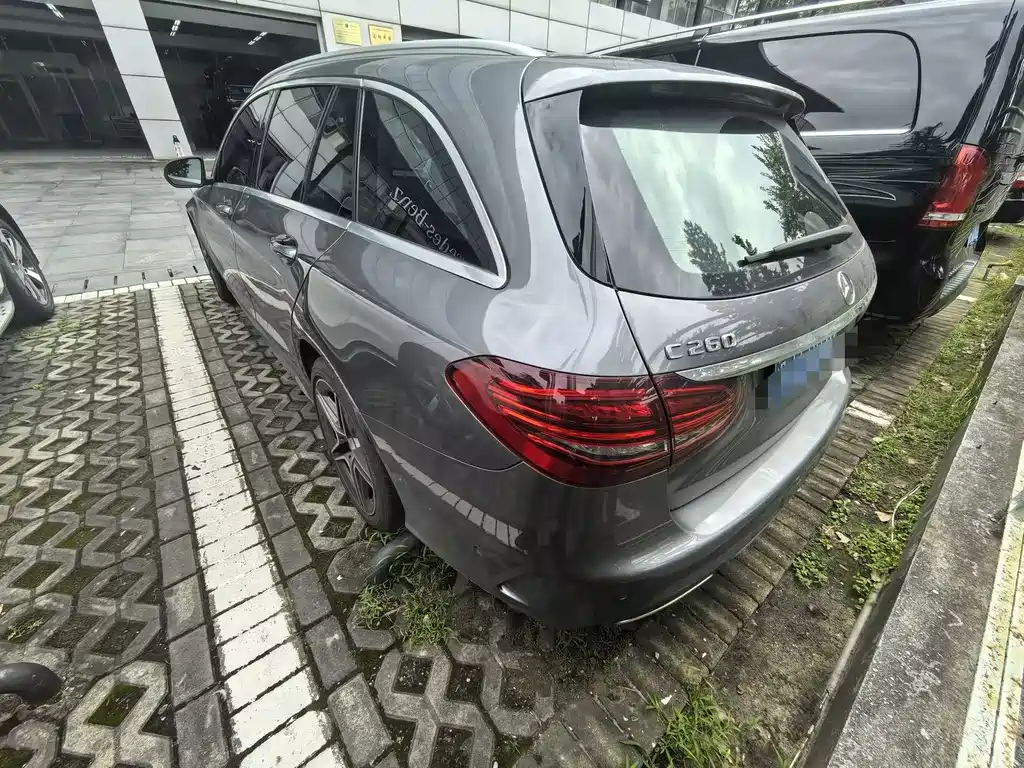Mercedes-Benz C-Class (Import) — миниатюра 3