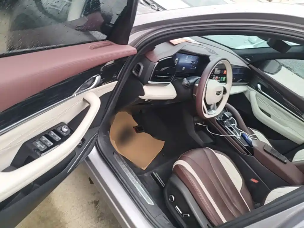 Geely Xingyue L — миниатюра 16