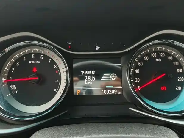 Chevrolet Volando — миниатюра 12