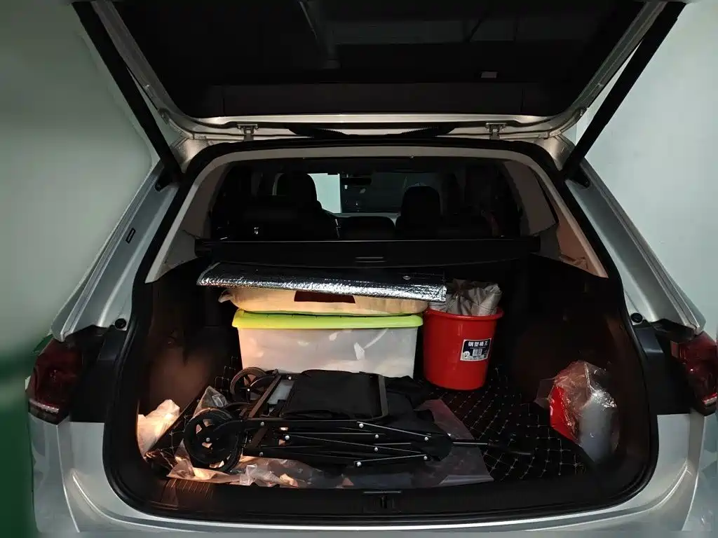 Volkswagen Tiguan L — миниатюра 10