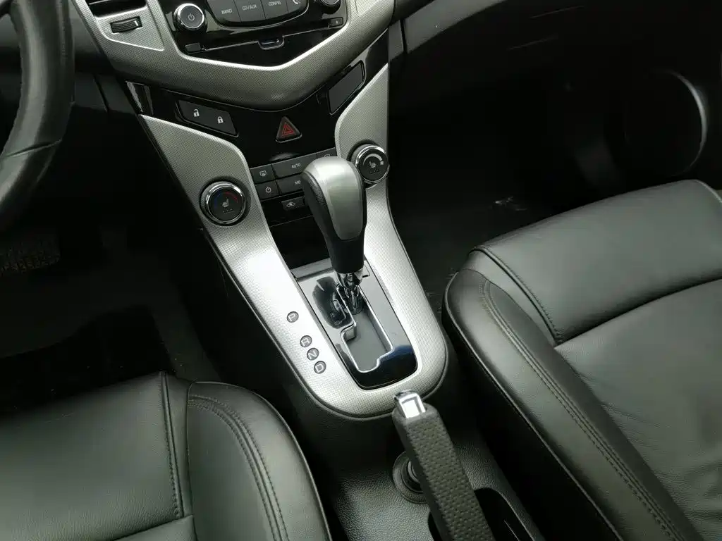 Chevrolet Cruze — миниатюра 13