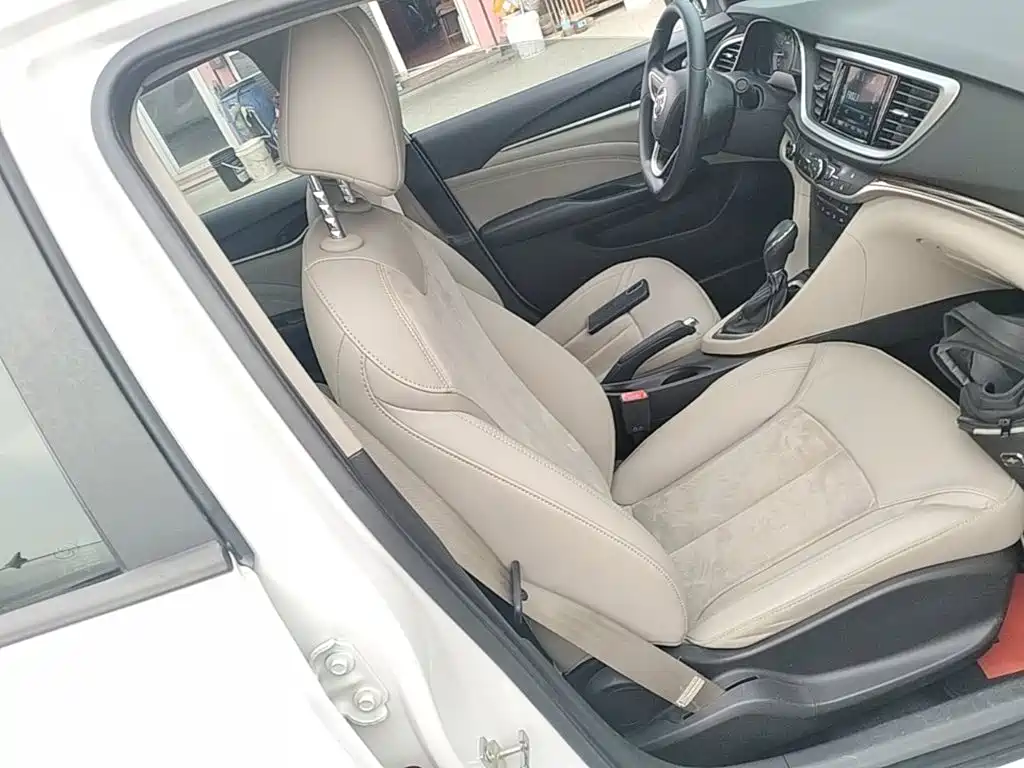 Buick Excelle — миниатюра 25