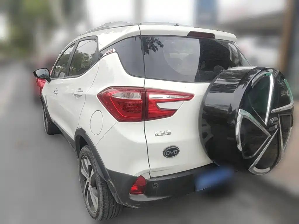 BYD Yuan — миниатюра 7
