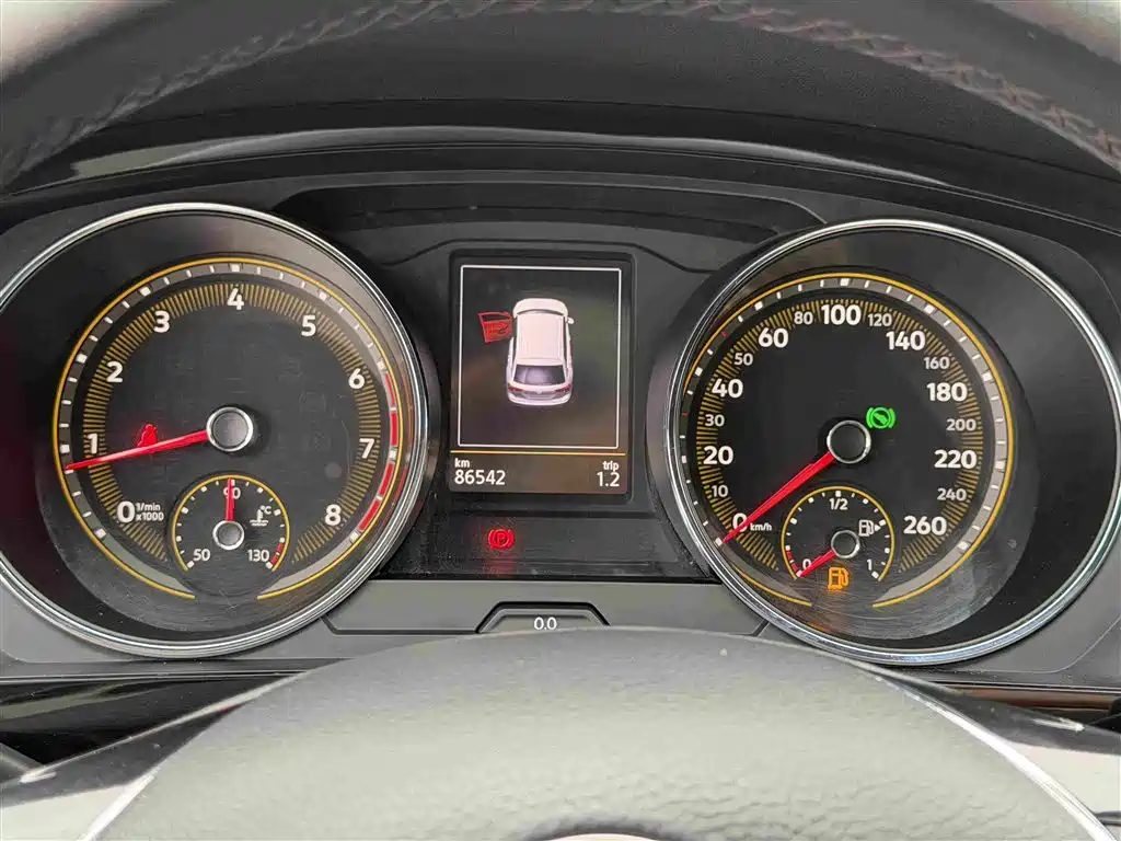 Volkswagen Tiguan L — миниатюра 17