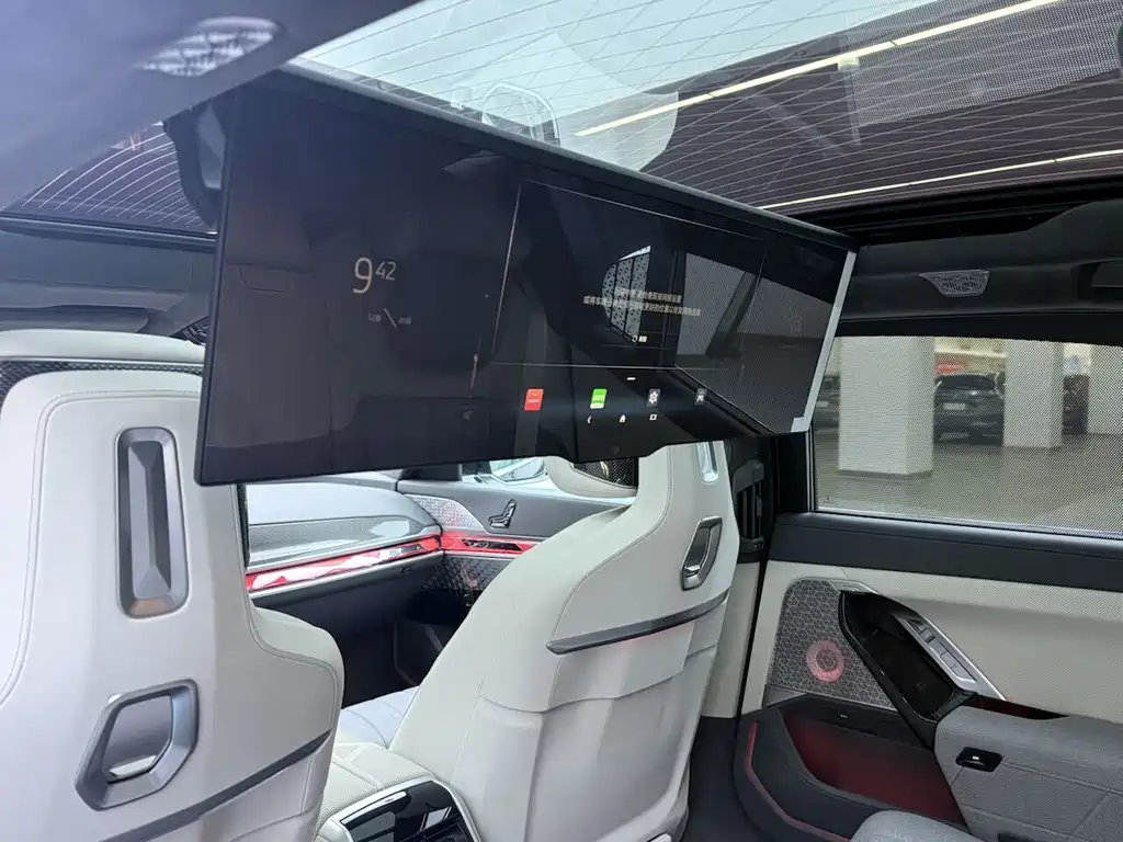 BMW M760Le — миниатюра 14
