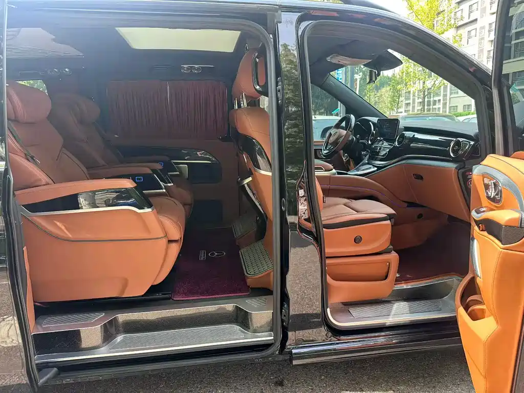 Mercedes-Benz V-Class — миниатюра 8