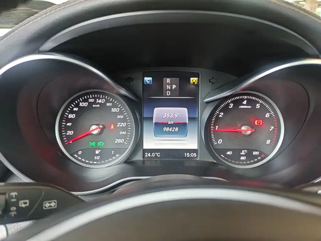 Mercedes-Benz GLC — миниатюра 12