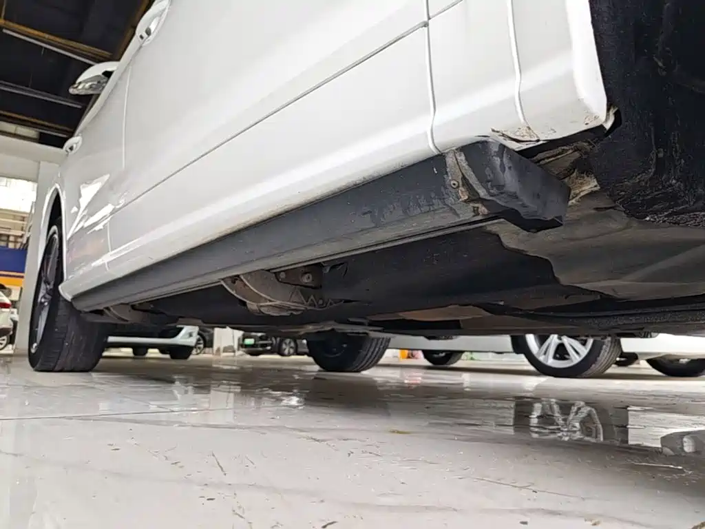 Audi Q5L — миниатюра 21