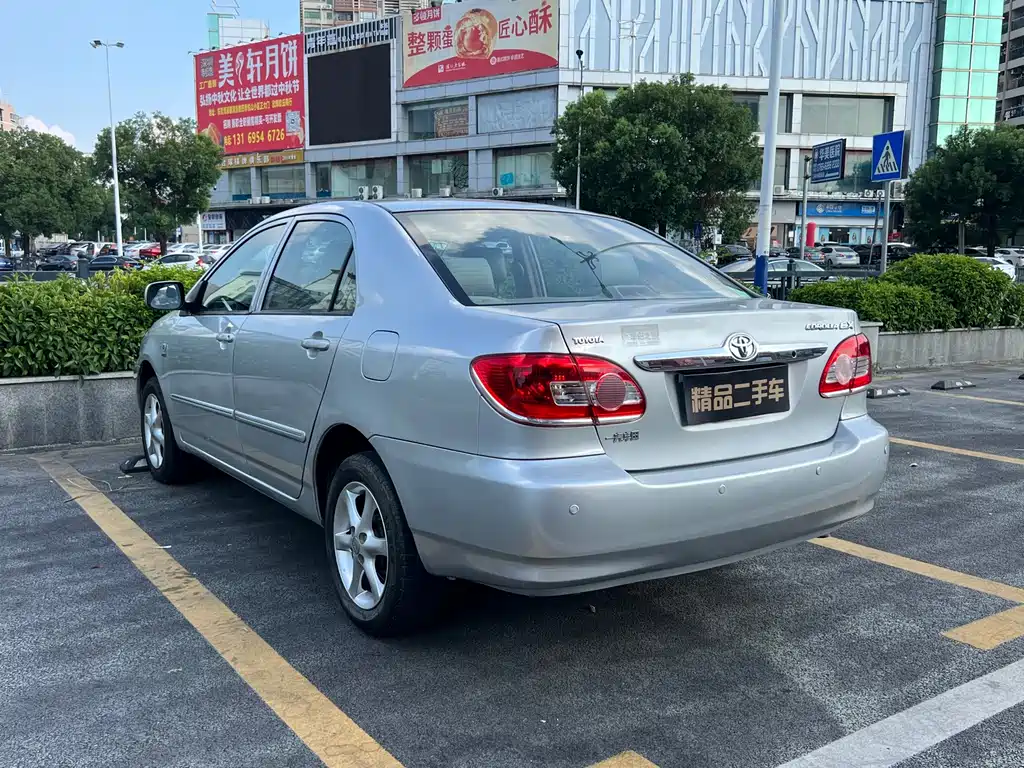 Toyota Corolla — миниатюра 5