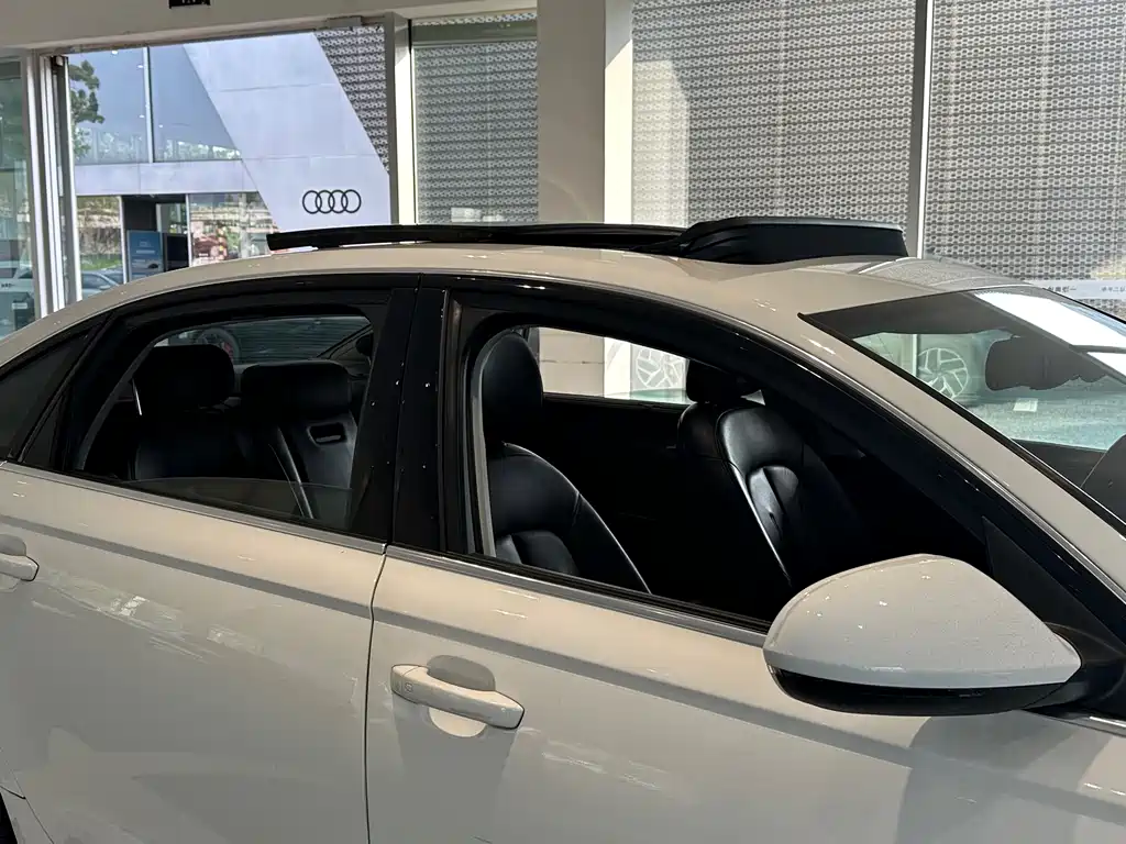 Audi A6L — миниатюра 7