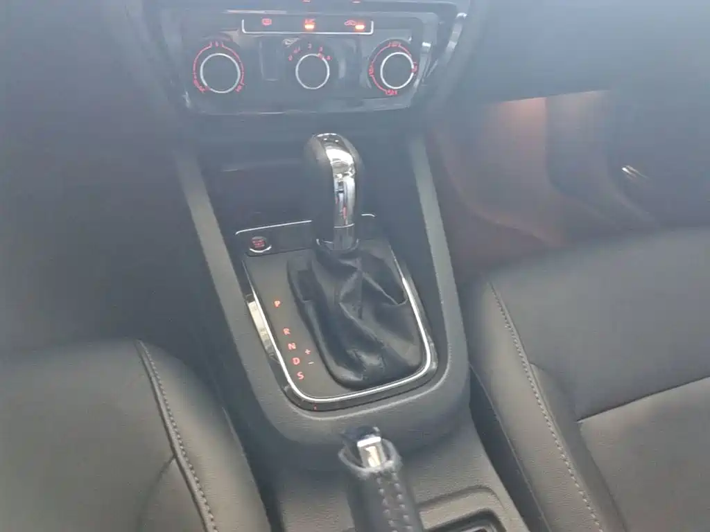 Volkswagen Sagitar — миниатюра 14