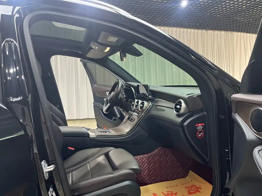 Mercedes-Benz GLC — миниатюра 12
