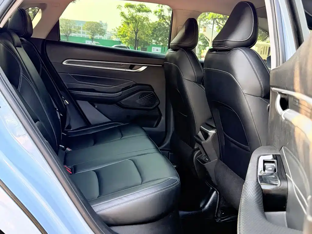 Geely Emgrand — миниатюра 18