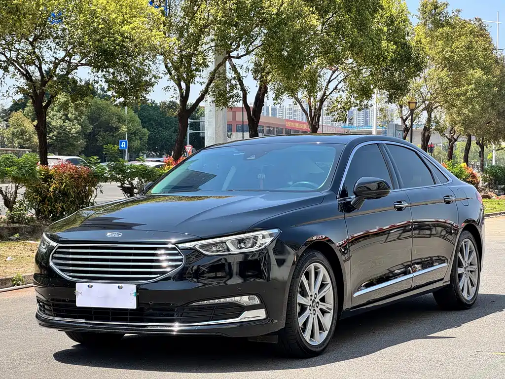 Ford Taurus 2022