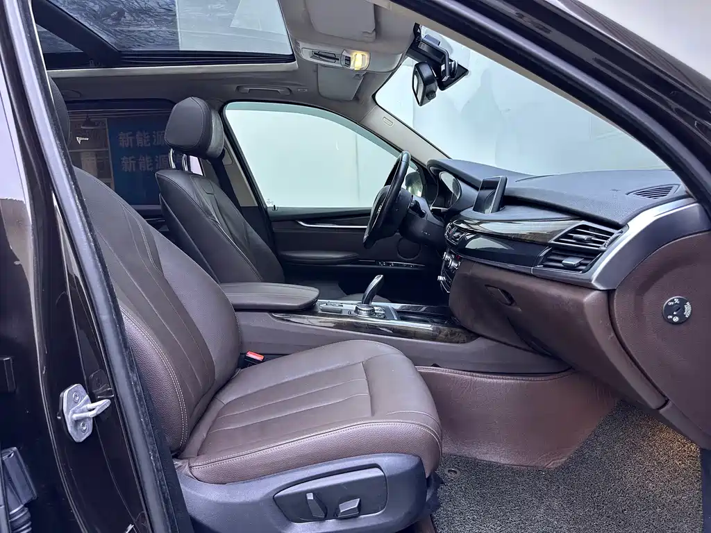 BMW X5 (Import) — миниатюра 9