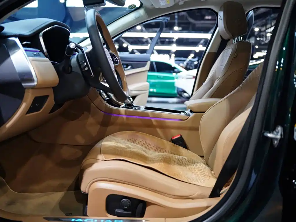Jaguar XFL — миниатюра 31