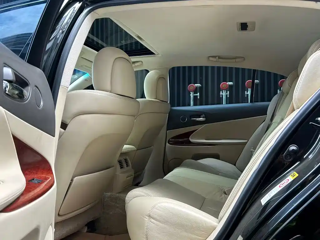 Lexus GS — миниатюра 15