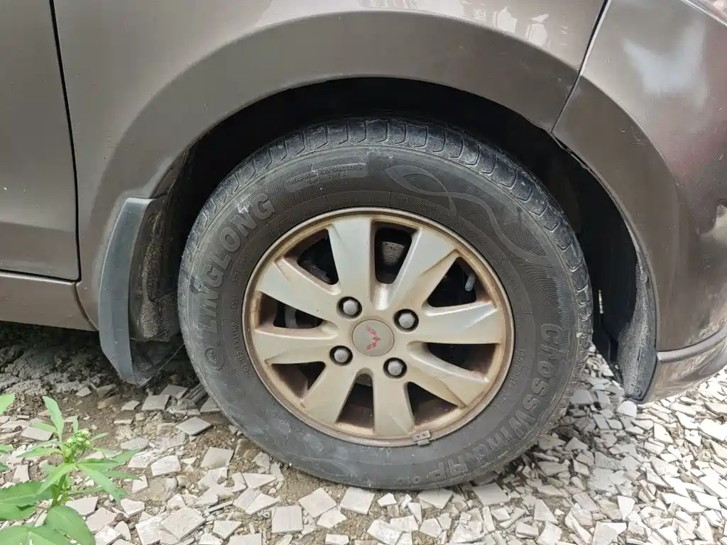 Wuling Hongguang — миниатюра 24