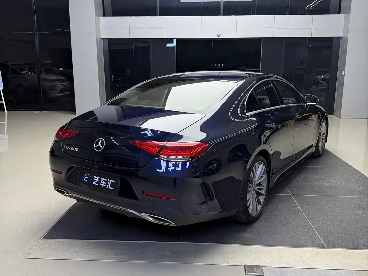 Mercedes-Benz CLS
