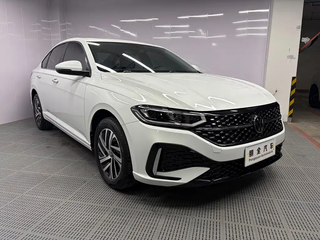 Volkswagen Lavida — миниатюра 3