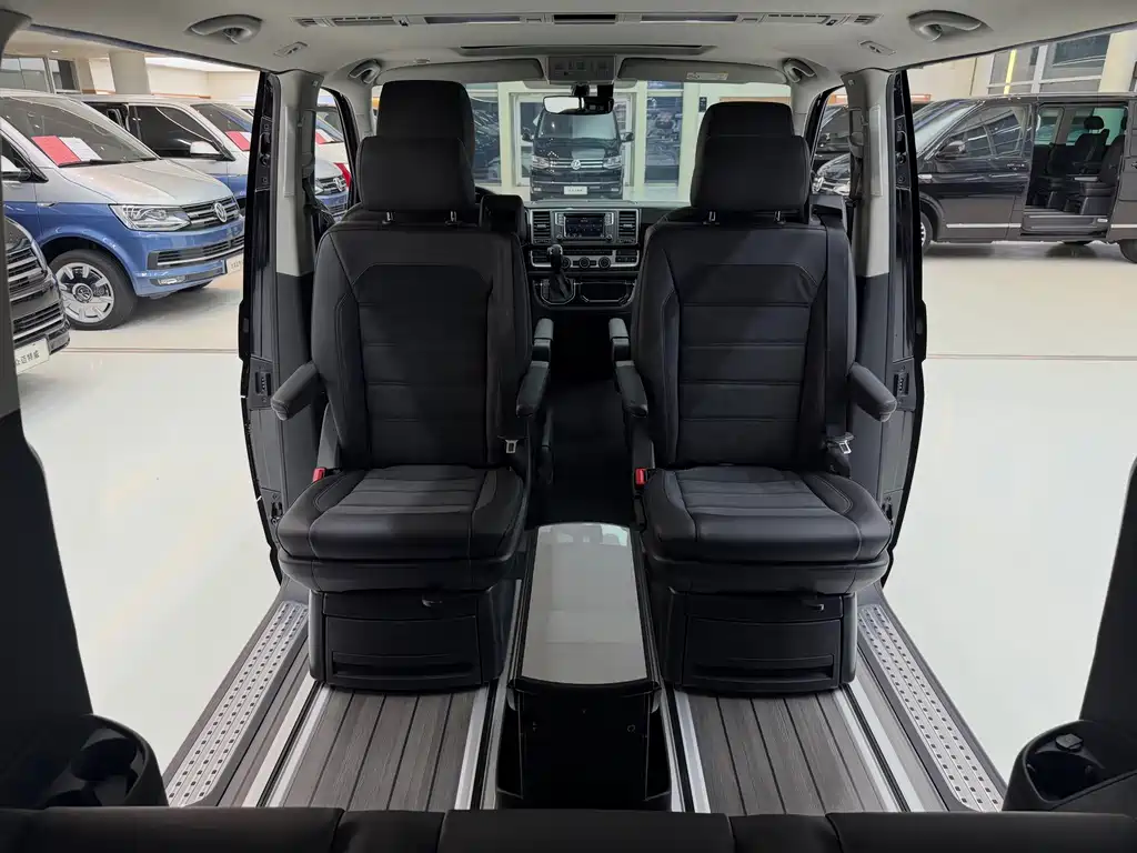Volkswagen Multivan — миниатюра 16