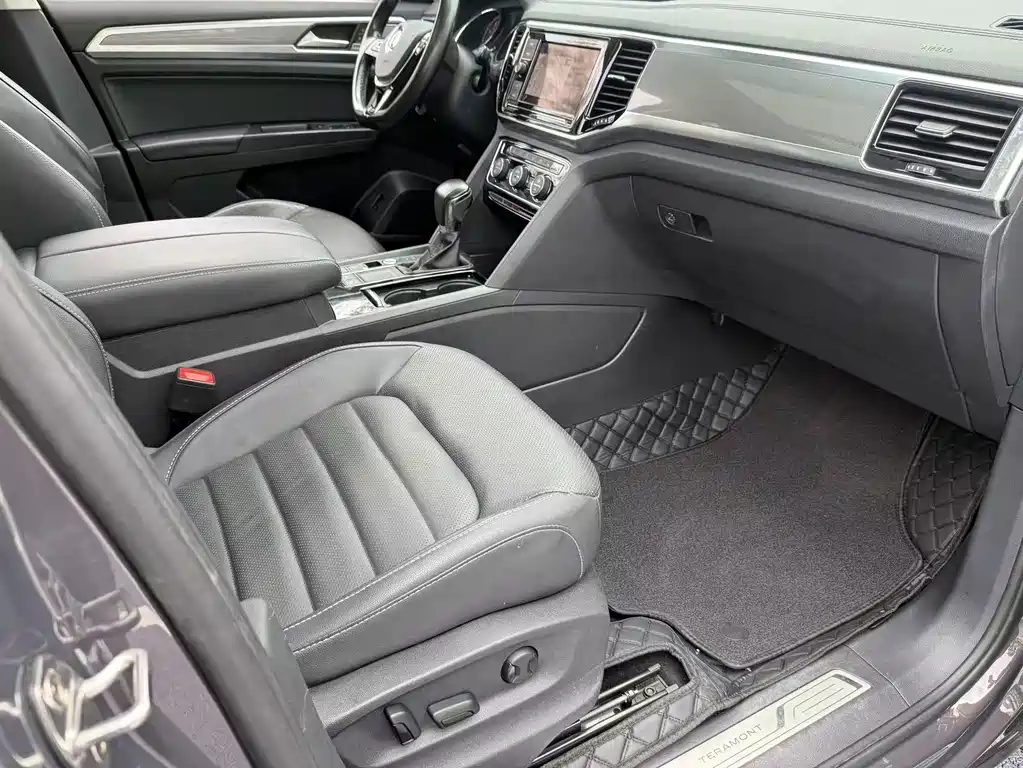 Volkswagen Teramont — миниатюра 5