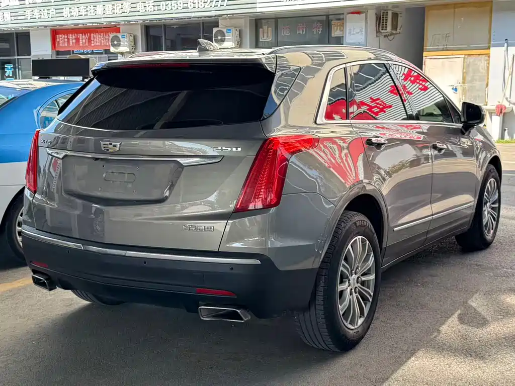 Cadillac XT5 — миниатюра 6