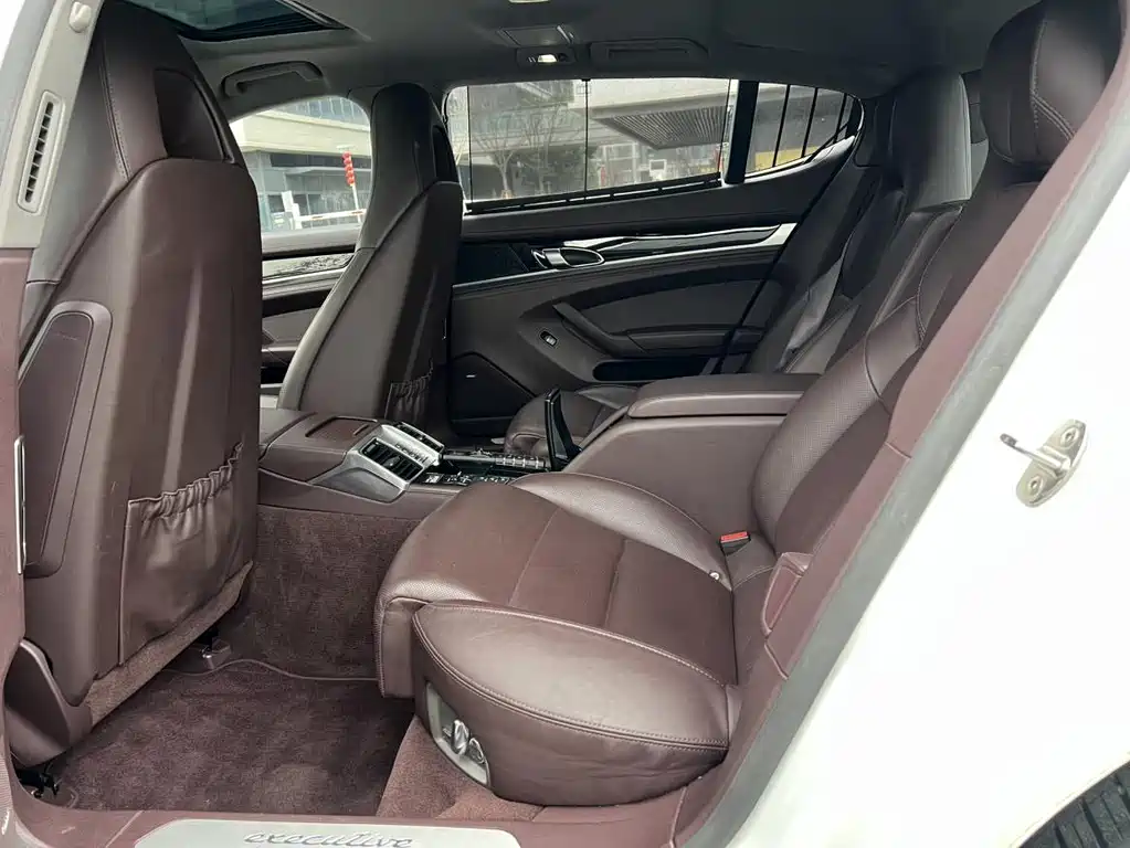 Porsche Panamera — миниатюра 11